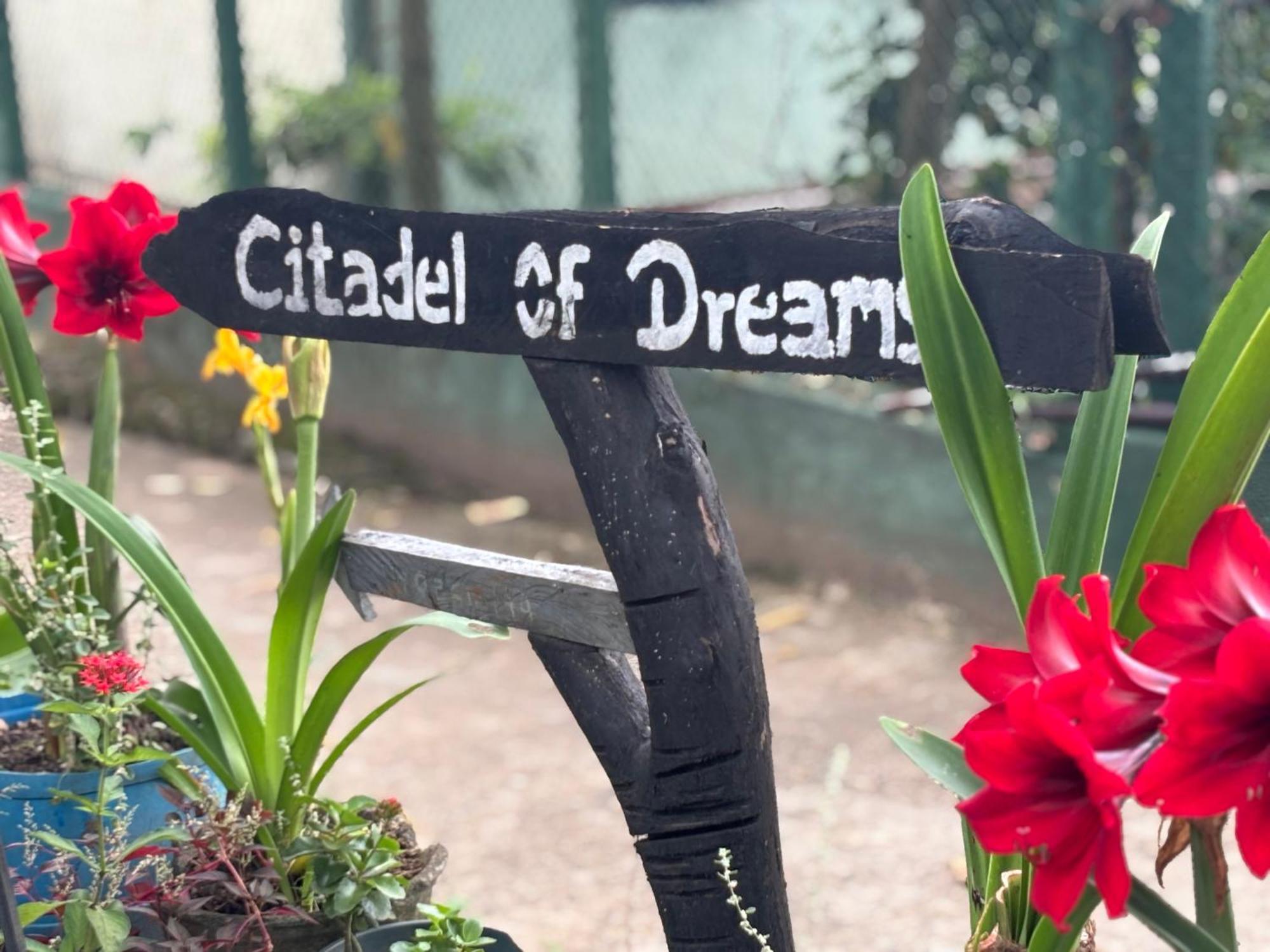 Citadel Of Dreams Ella Exterior foto